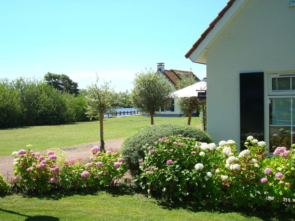 Attractive Holiday Home With Jetty Steendam Exterior photo
